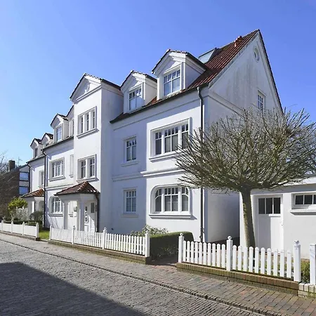 Nautilus Marilena דירה *